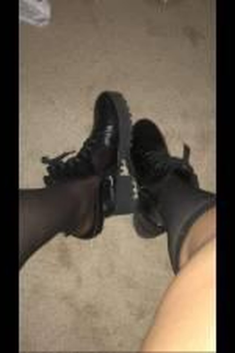 Nylong Toes - Screenshot 1 of 4 - BBW