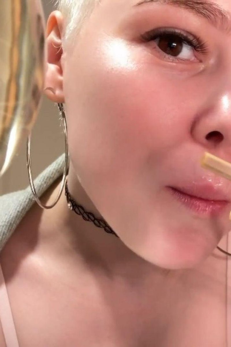 Testing Sushi - Screenshot 1 of 4 - Blonde Hair (Female)
