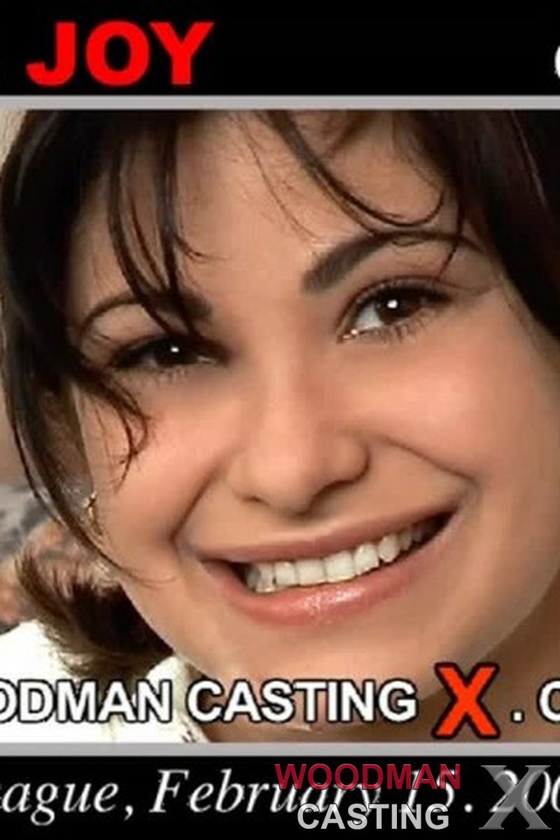 Tera Joy Casting - Screenshot 1 of 4 - Blowjob