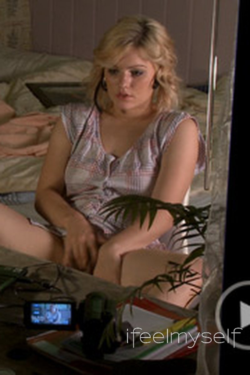 Connected - Screenshot 1 of 4 - Sci Fi And Fantasy