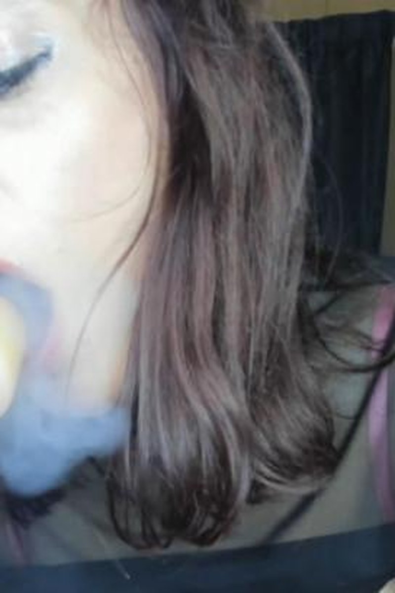Titplay, BJ , Smoking - Screenshot 1 of 4 - Blowjob
