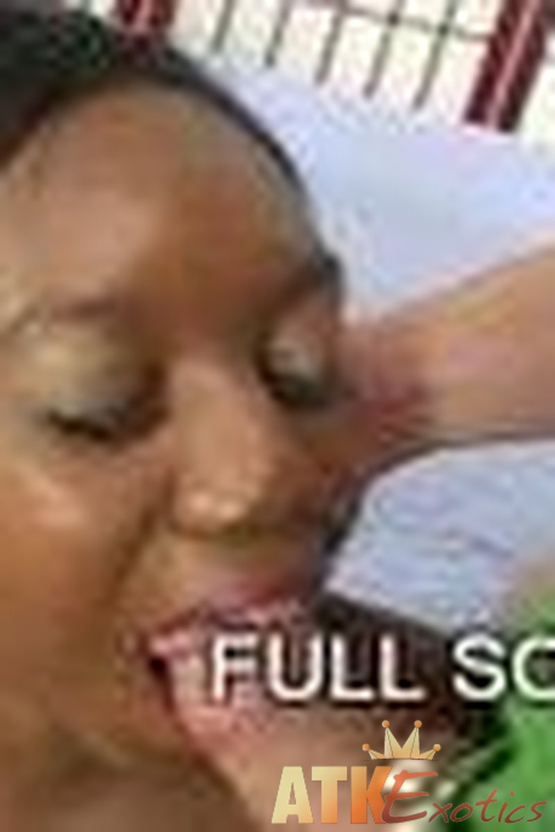 Nina Devon - Action - Screenshot 1 of 4 - Nina Devon