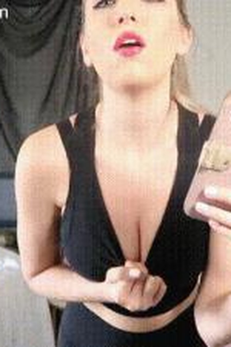 Down Blouse CEI - Screenshot 1 of 4 - Big Tits
