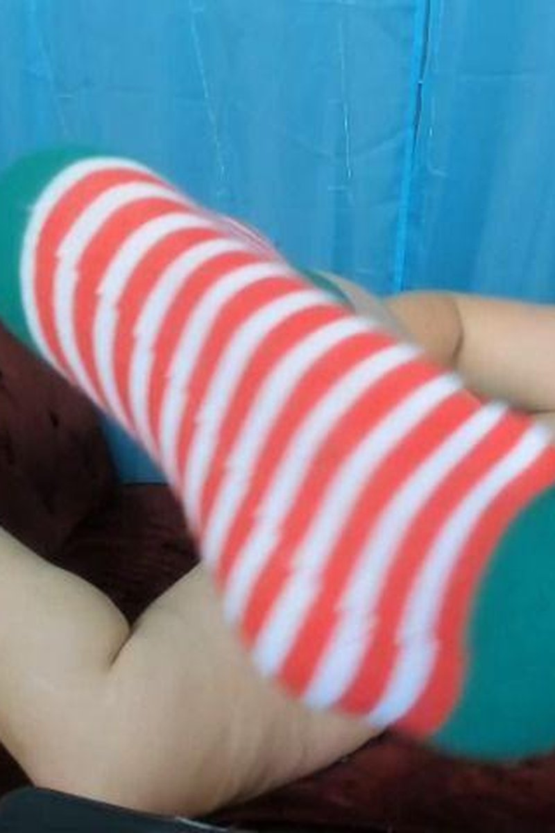 Elf Socks - Screenshot 1 of 4 - Body Worship