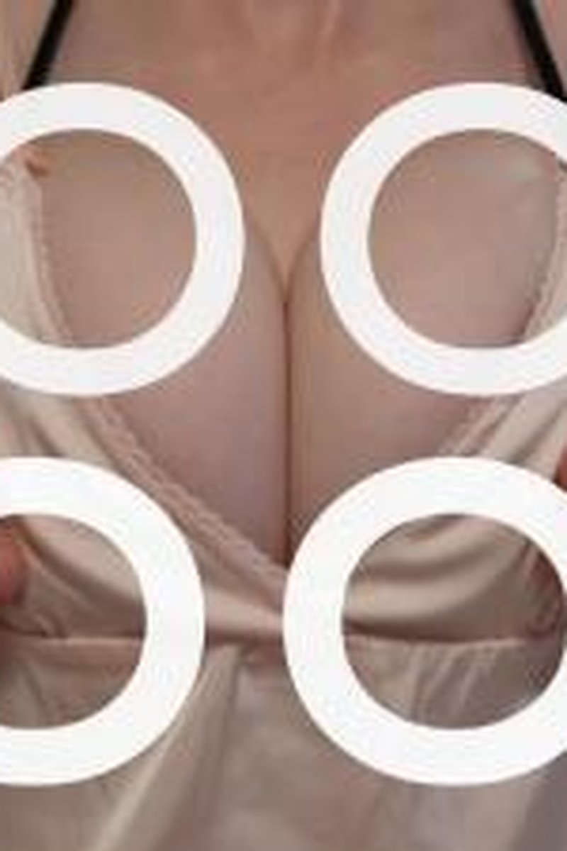 Goon Loop II (Cleavage) - Screenshot 1 of 4 - Big Tits