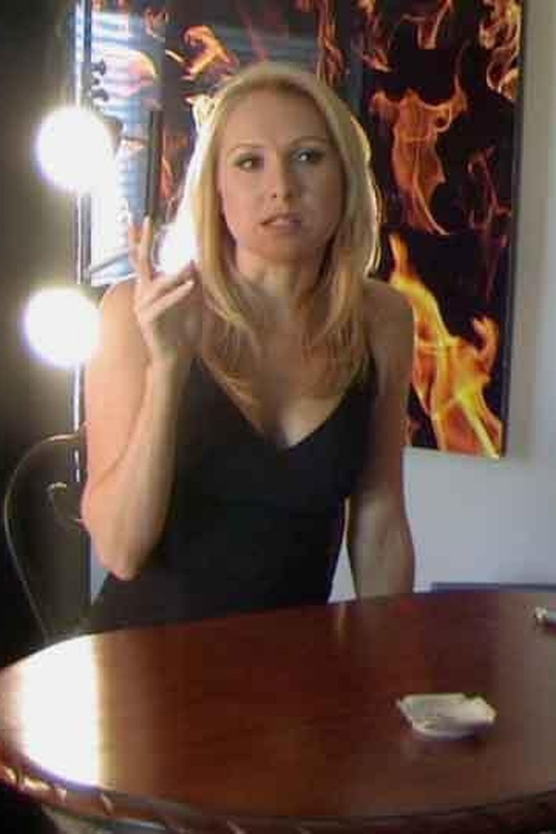 Stacey 7 - Screenshot 1 of 4 - Spanking