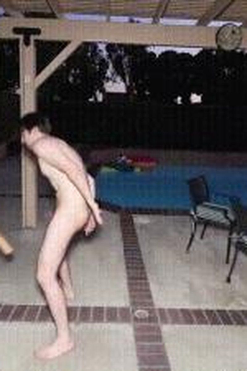 Baseball Bat Ballbusting - Screenshot 1 of 4 - BDSM