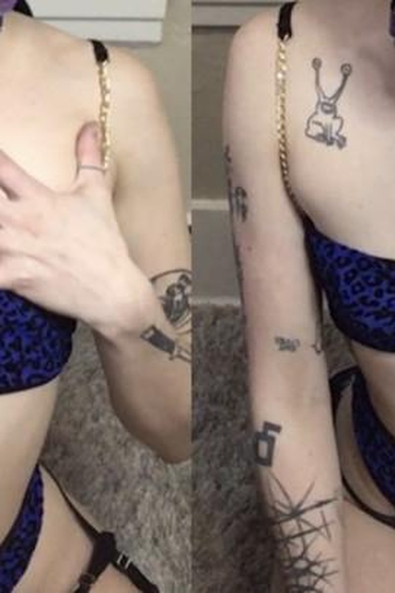 Bluetooth Bullet Vibrator Orgasms - Screenshot 1 of 4 - Leash