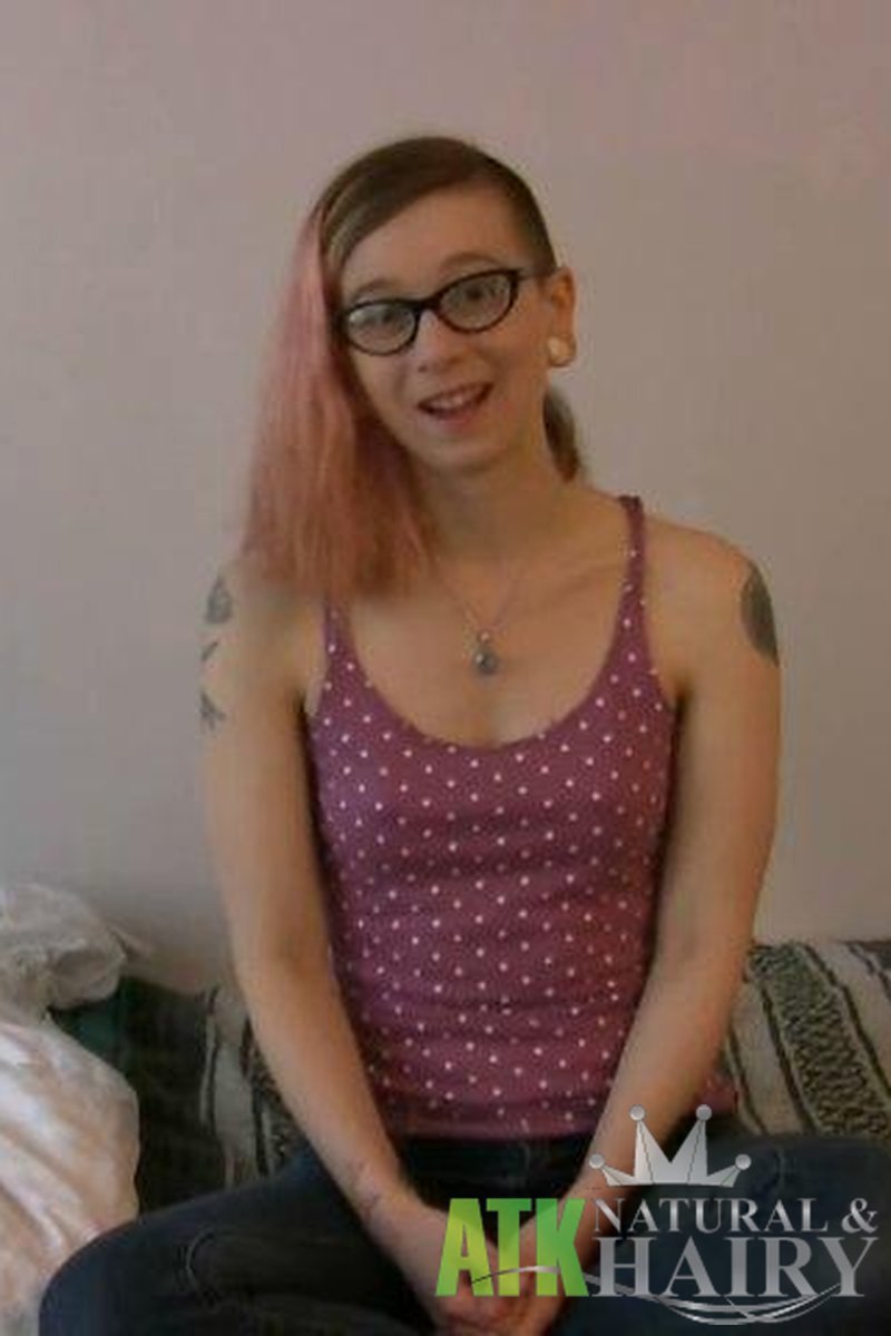 Tracy - Interview - Screenshot 1 of 4 - Tracy Tra018