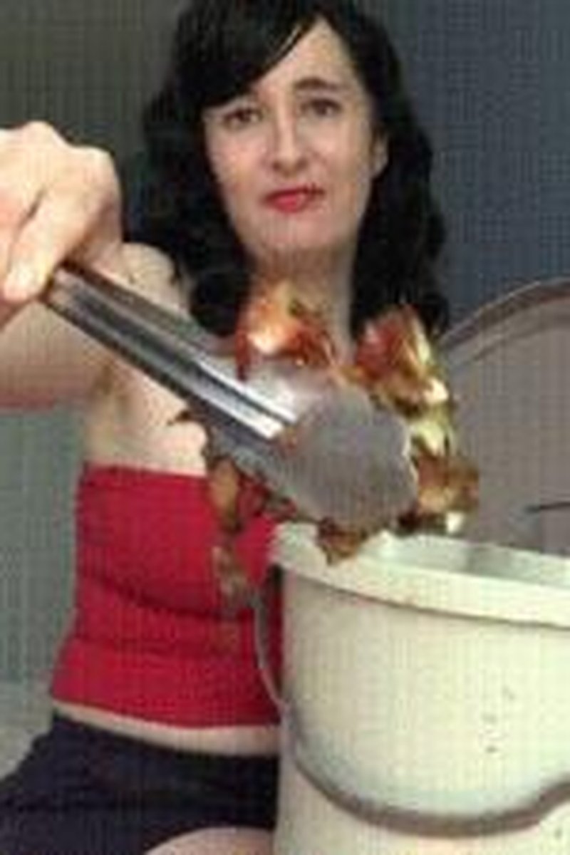 TP-iwantclipsmaryanredfrench-french-humiliation-mange-mes-dechets-et-branle-toi-2
