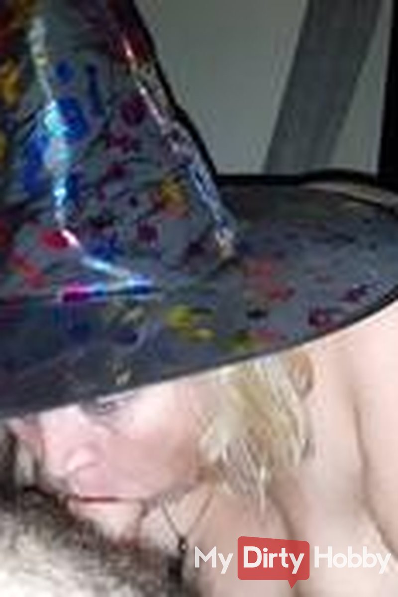 Witch Bitch - Hex Hex - Screenshot 1 of 4 - Blasflittchen