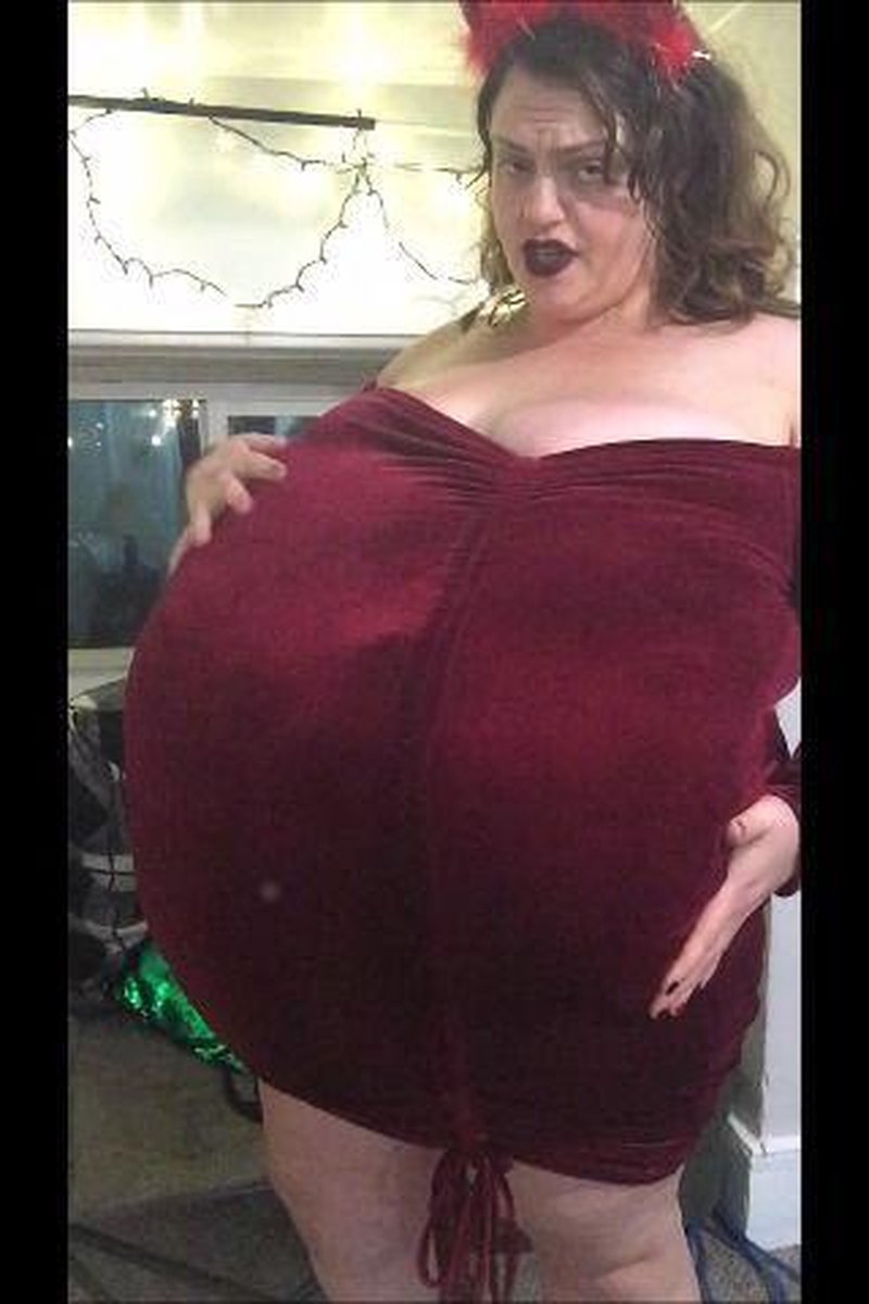 Devilish Dinner - Screenshot 1 of 4 - BBW