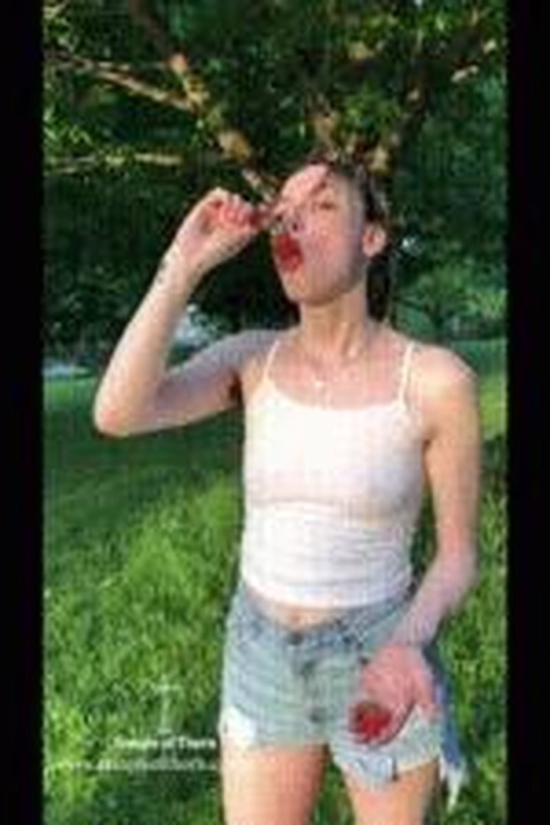 Messy Popsicle Fun - Screenshot 1 of 4 - Food