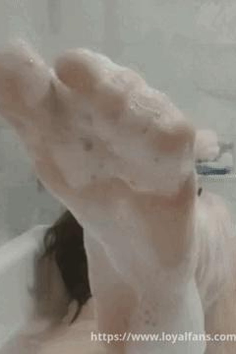 First Gif Pack - Screenshot 1 of 4 - Breast Play