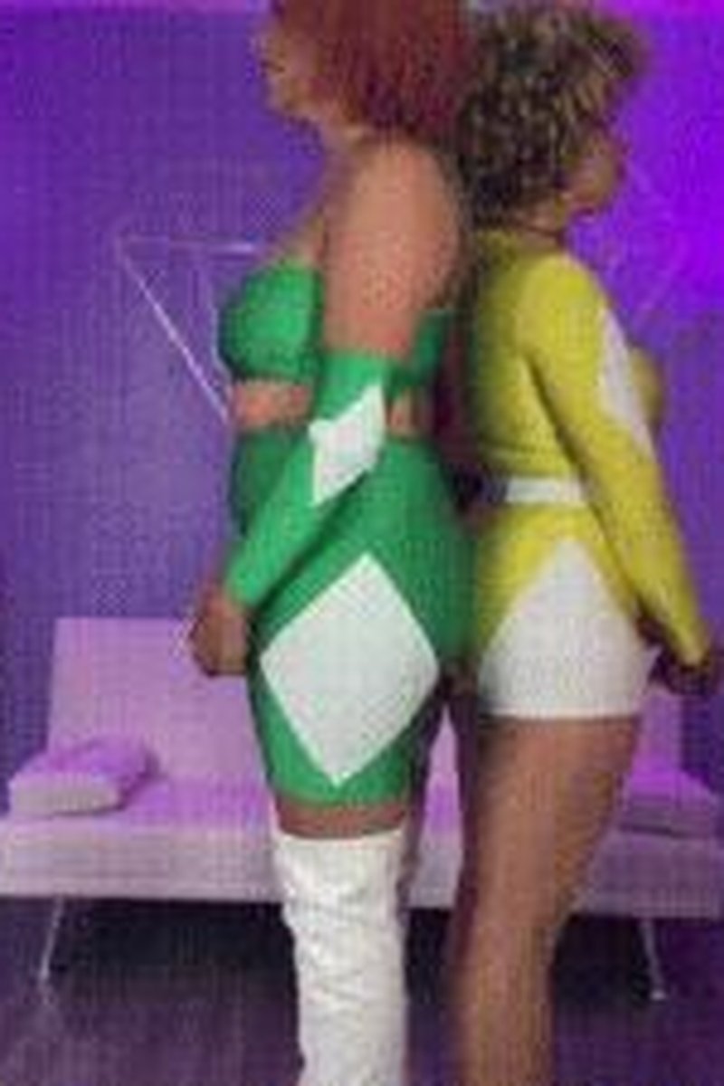 Lady Power Rangers Compare Size And Strength - Screenshot 1 of 4 - Body Part Comparison
