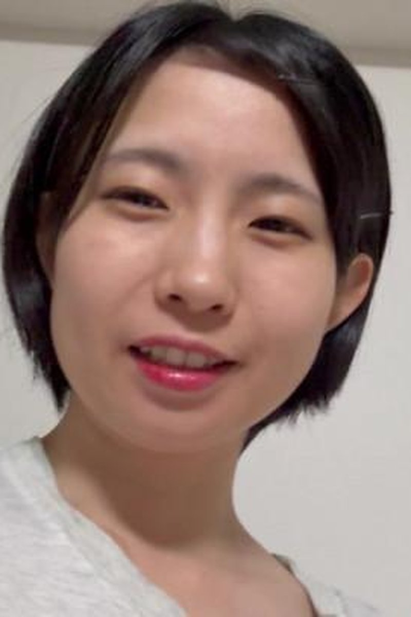 Mako Peeing While Inserting A Dildo - Screenshot 1 of 4 - Asian