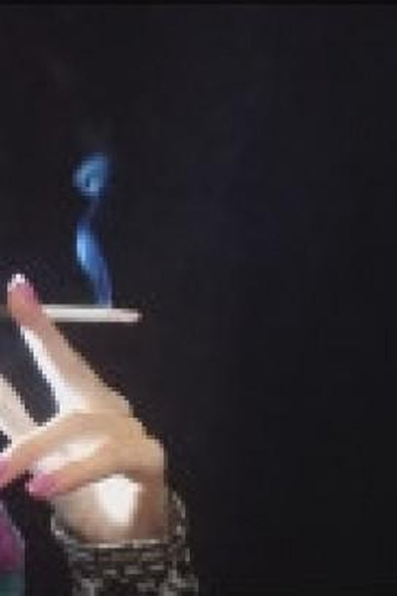 Trying Sobranie - Screenshot 1 of 4 - Close Up