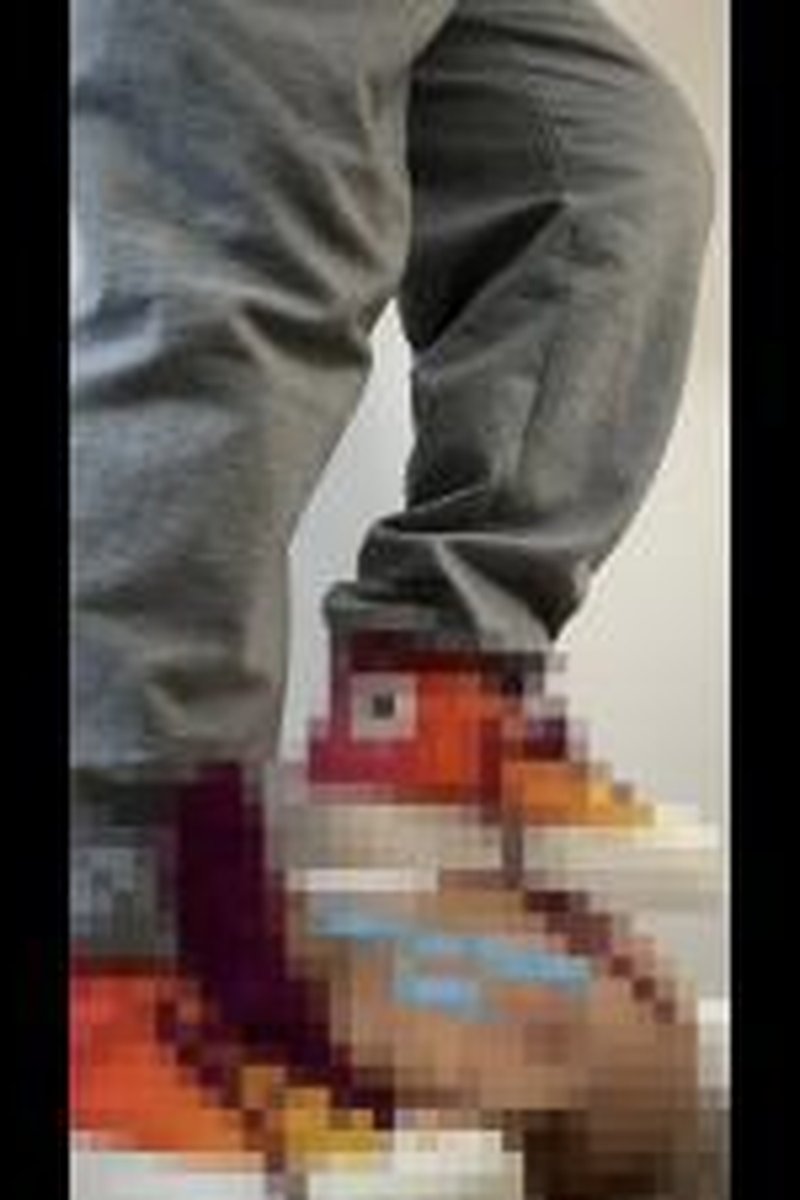 Your Face Here - Screenshot 1 of 4 - Converse Fetish