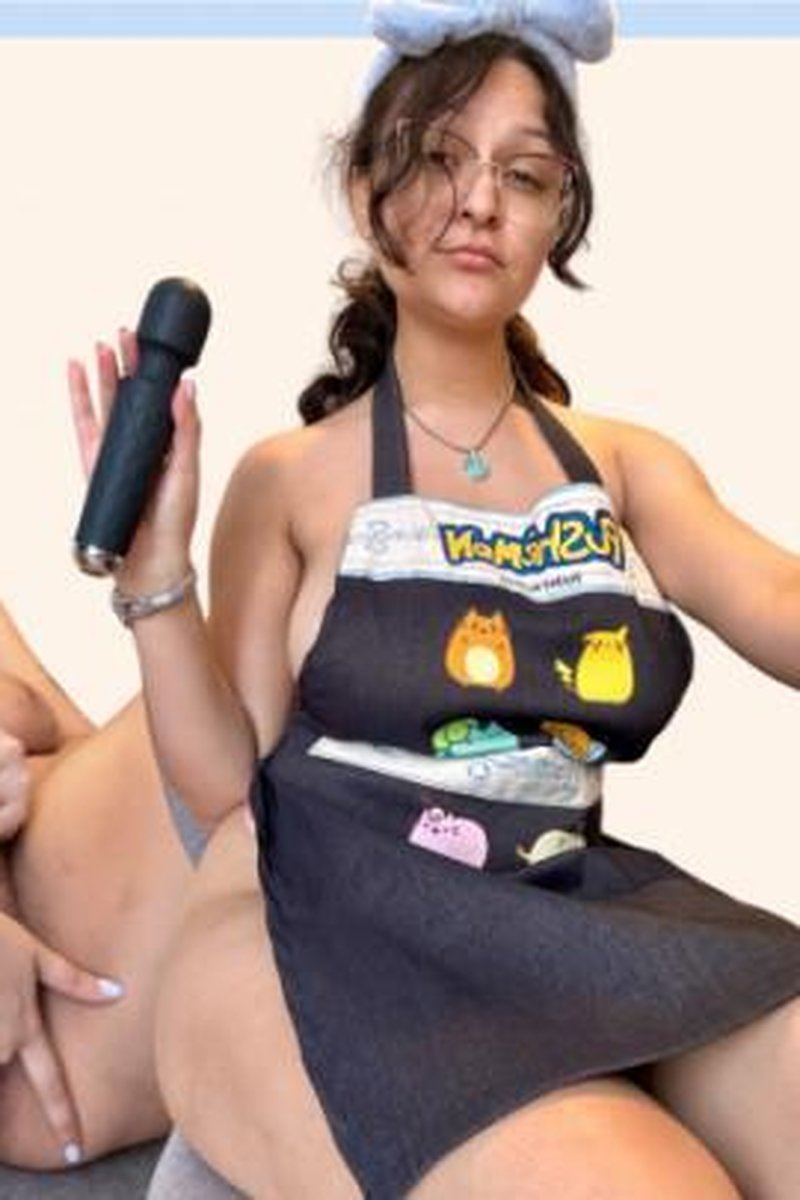 Baker Squirting - Screenshot 1 of 4 - Apron