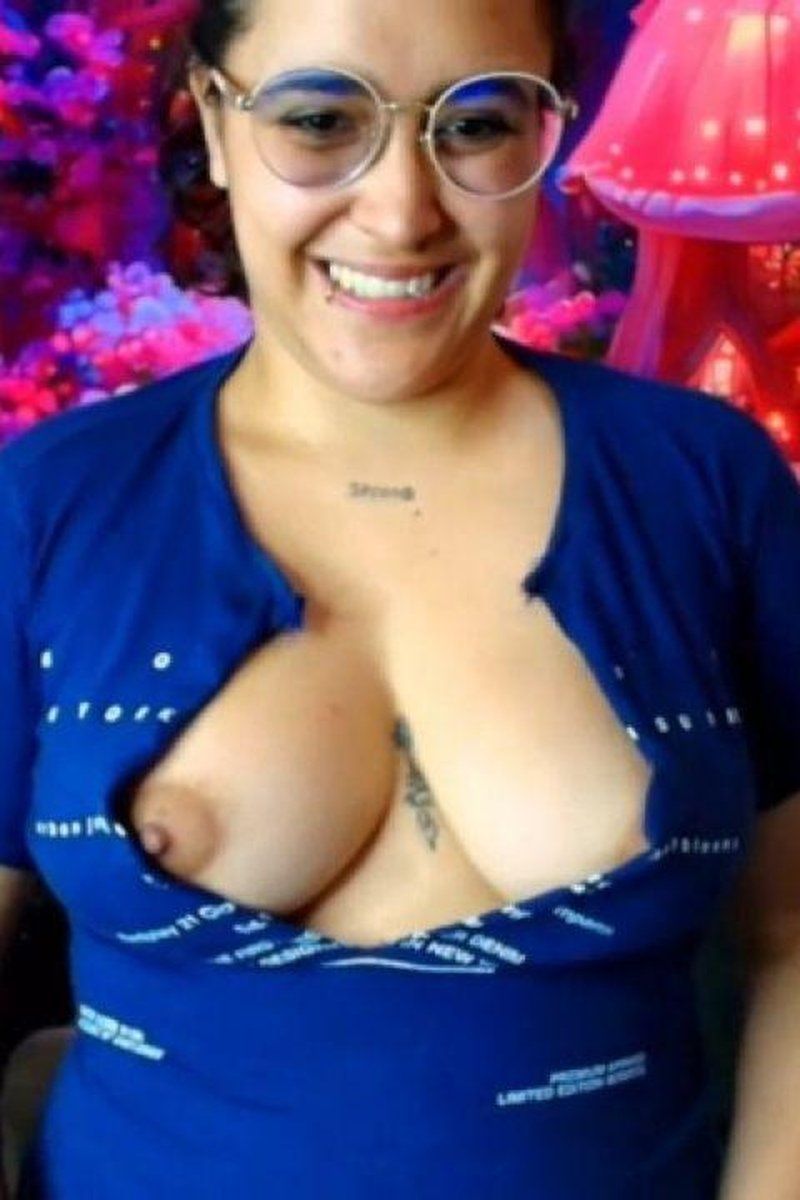 Rip Blouse - Screenshot 1 of 4 - Big Tits