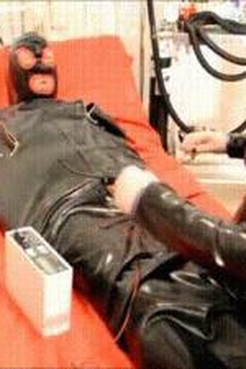 Electric Squirm - Screenshot 1 of 4 - Asphyxiation