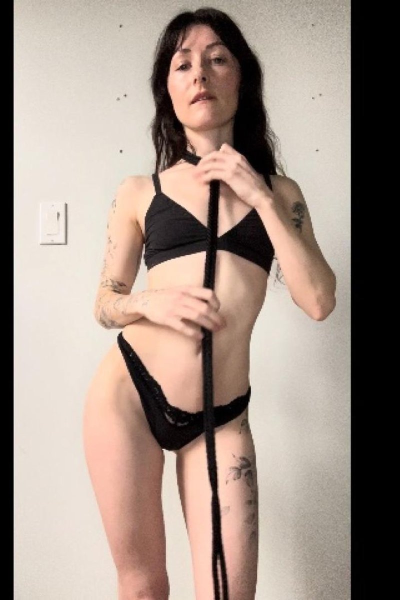 Shibari Striptease - Screenshot 1 of 4 - Bondage