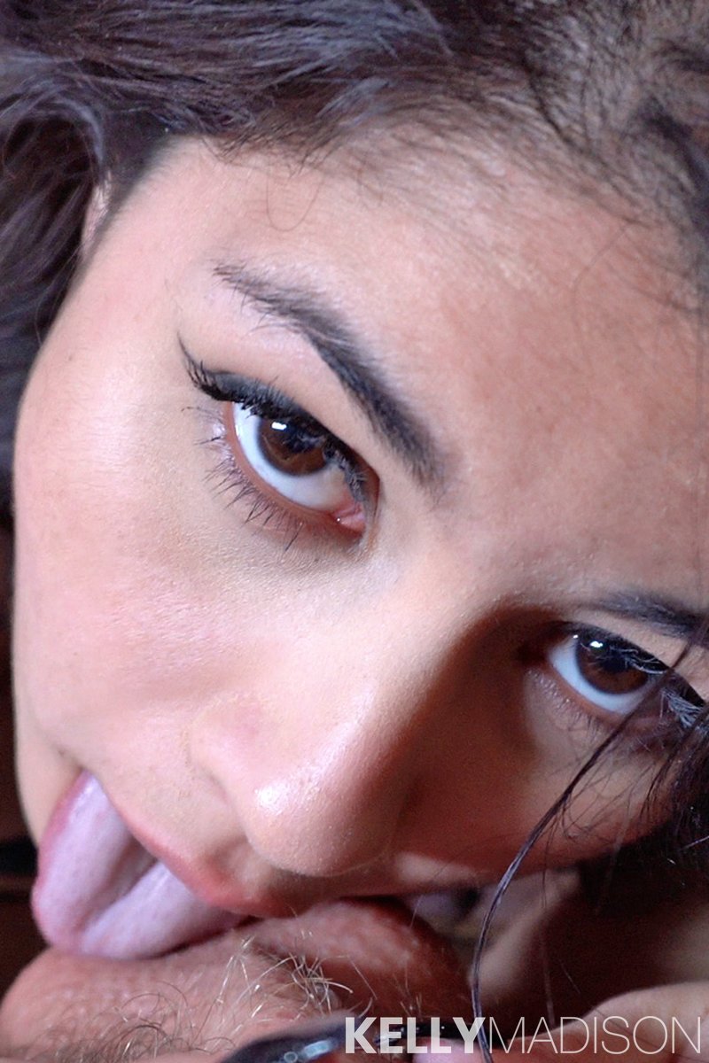 Choked - Screenshot 1 of 4 - Penelope Reed