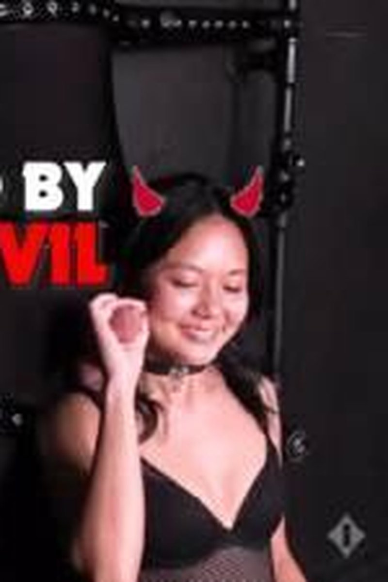 Tempted By The Devil - Screenshot 1 of 4 - Bondage