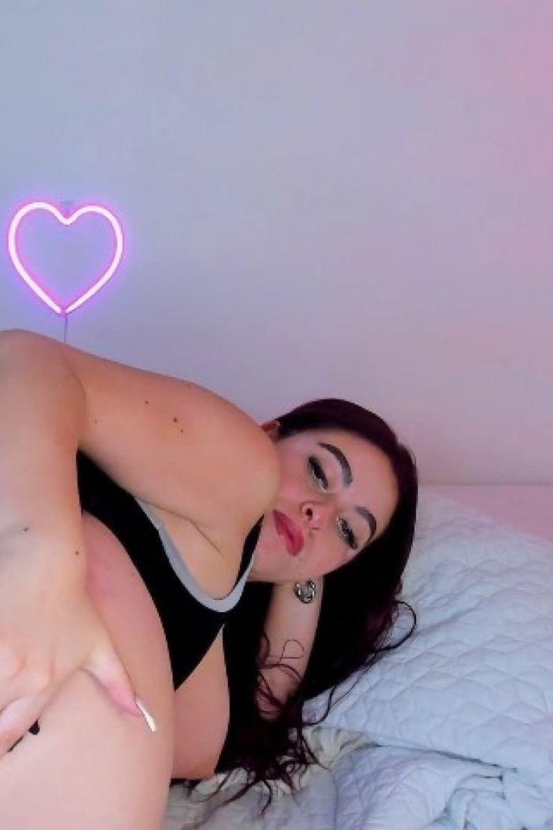 Ass Shaking - Screenshot 1 of 4 - Ass Fetish