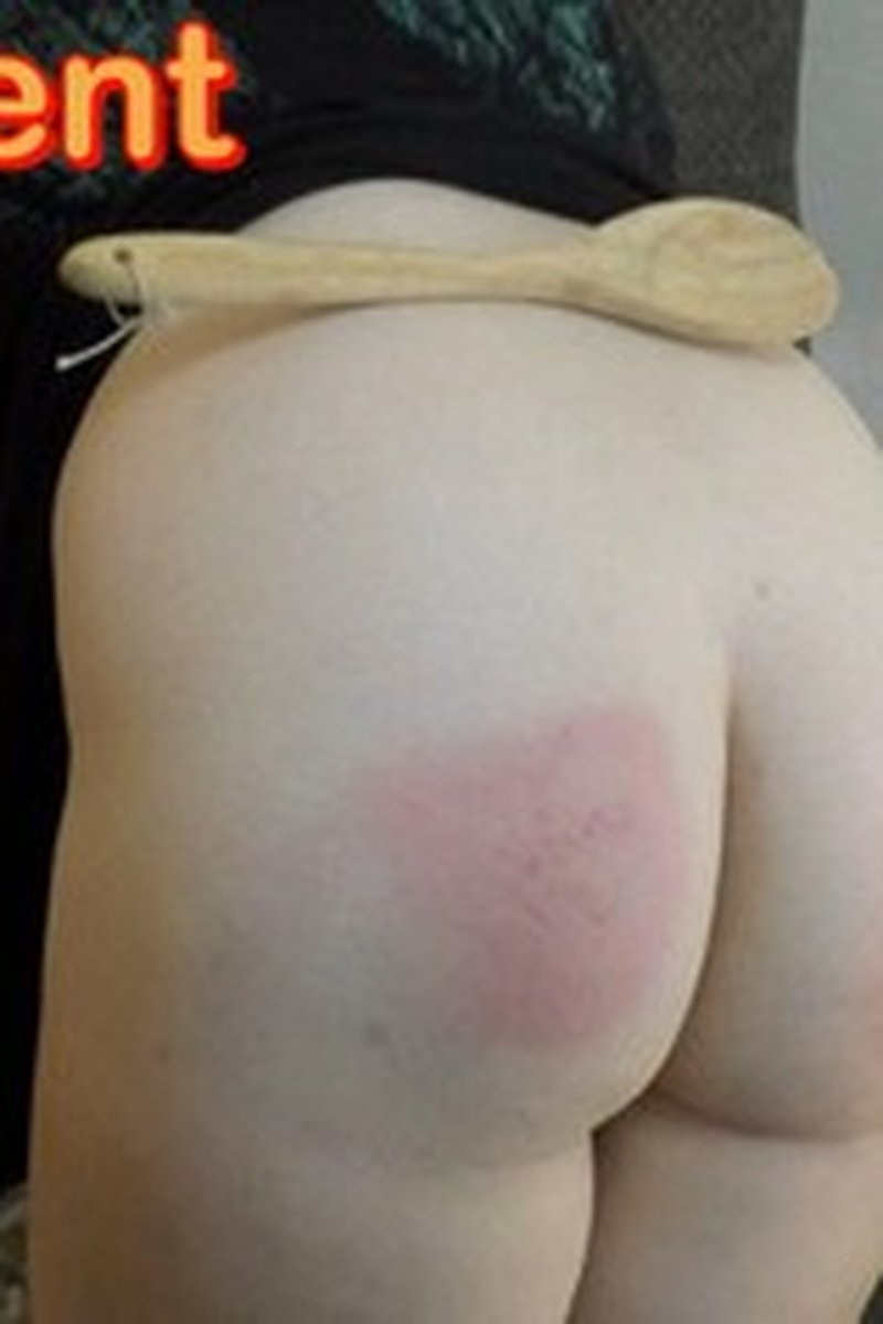 Yasmine Implement Test Part 1 - Screenshot 1 of 4 - Spanking