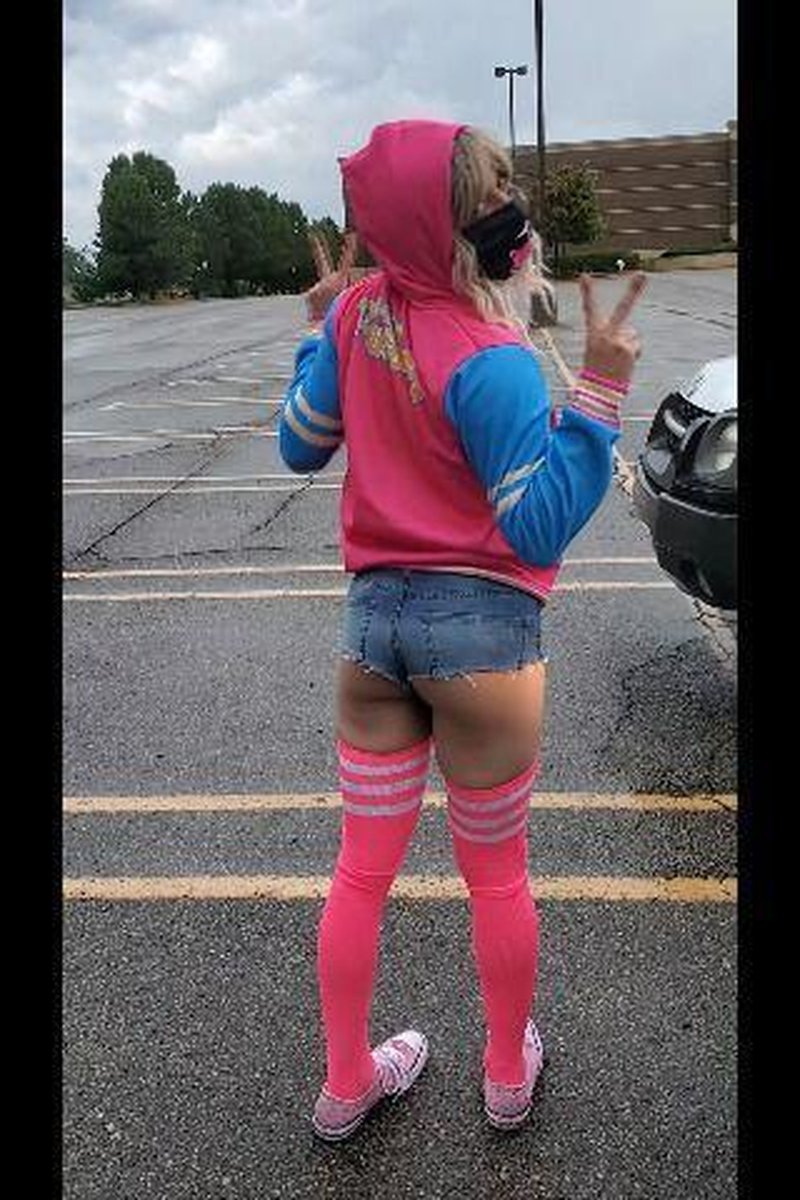 Cute New Femboy Outfit - Screenshot 1 of 4 - Femdom
