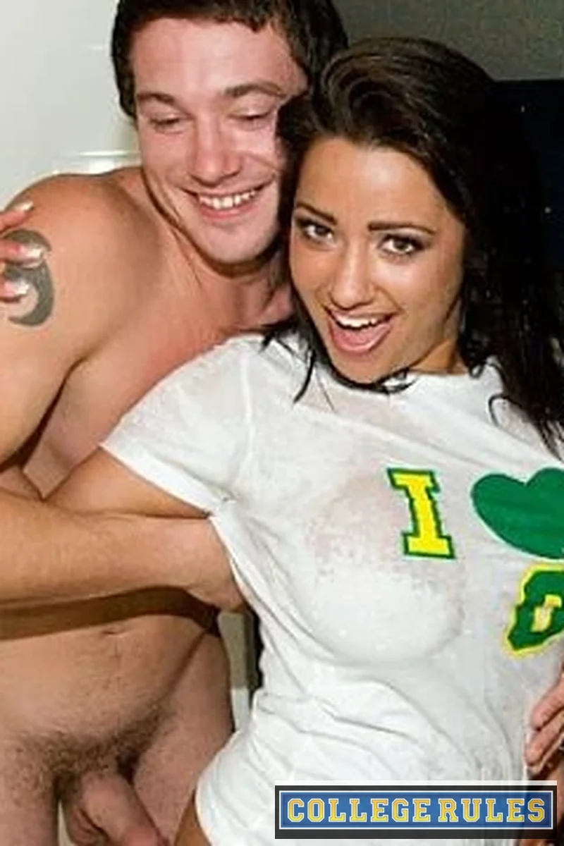 Dorm Train - Screenshot 1 of 4 - Blowjob