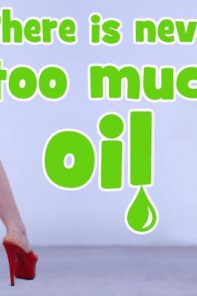 There Is Never Too Much Oil - Screenshot 1 of 4 - Butt Plug