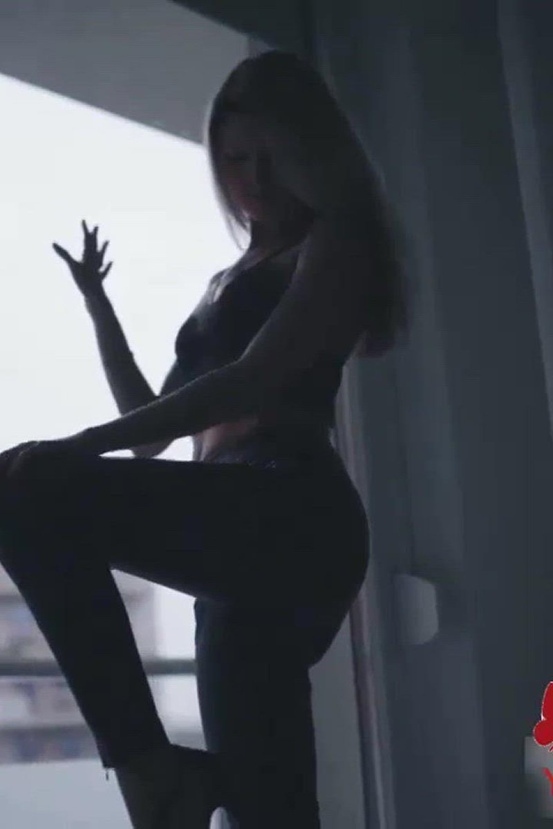 Dark Lover - Screenshot 1 of 4 - 18 Years Old Girl