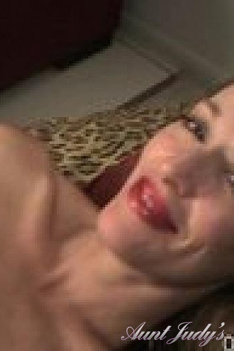 8 Clips - Screenshot 1 of 4 - Paula Pau028