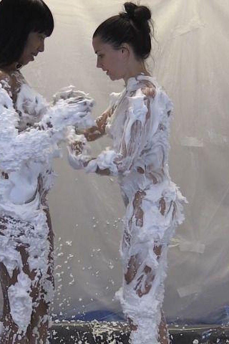 Pixiee And Sade Foam Fun - Screenshot 1 of 4 - British