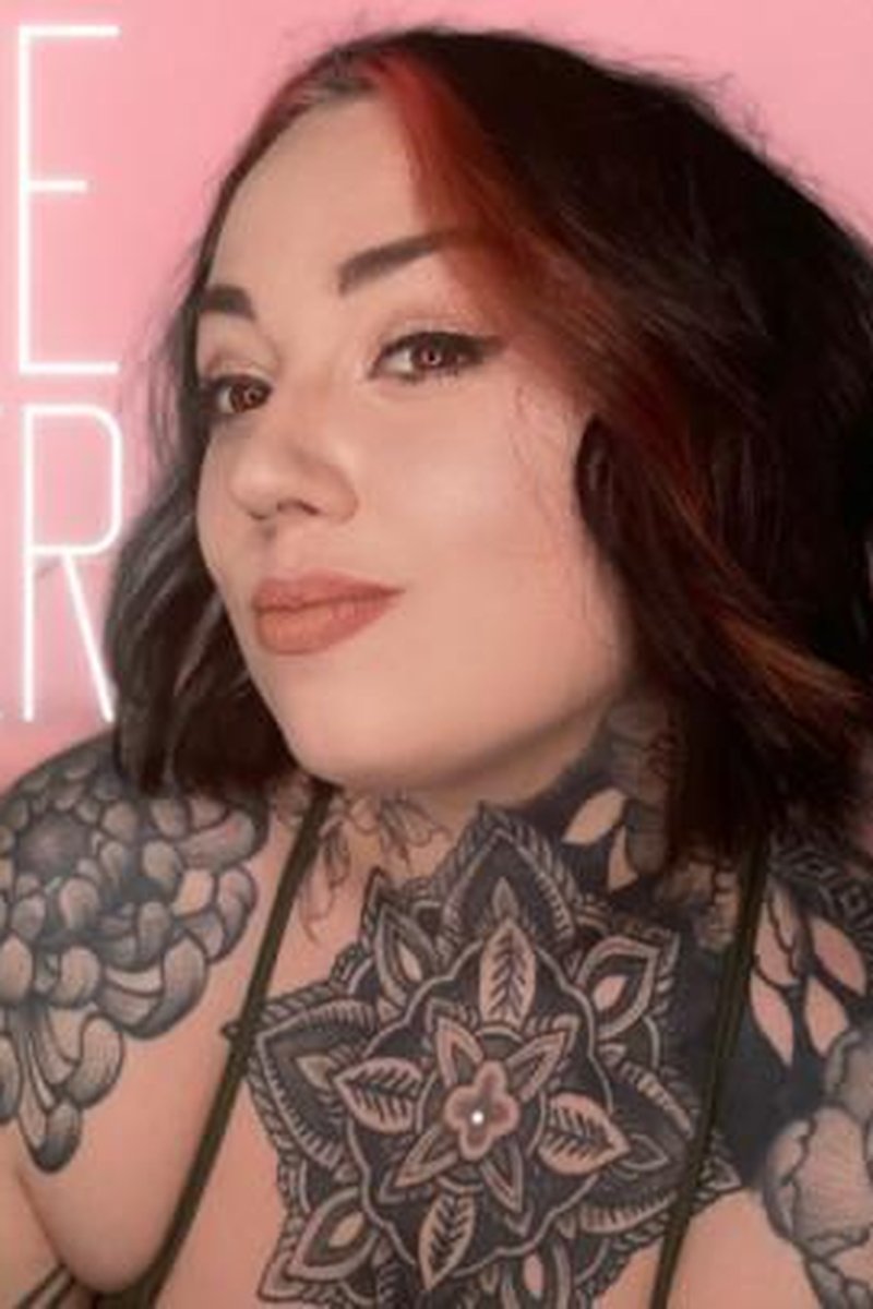 Delete Forever - Screenshot 1 of 4 - Blackmail