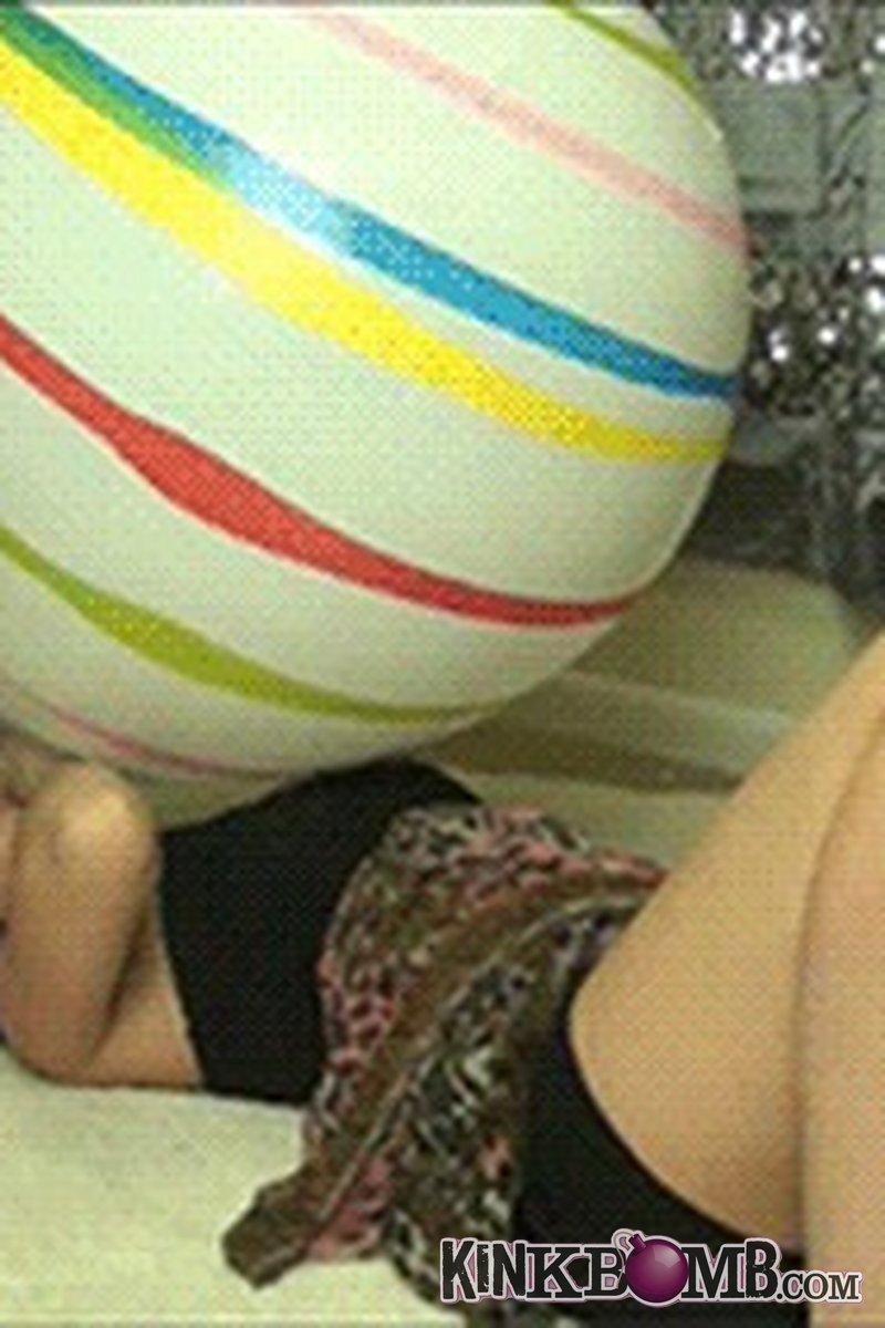 Madame Amiee: Sa24 Stripe Inflate - Screenshot 1 of 4