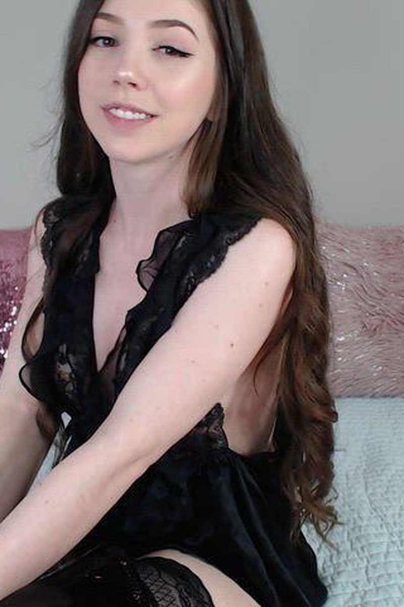 Perfect Sissy Slut - Screenshot 1 of 4 - Lilcanadiangirl