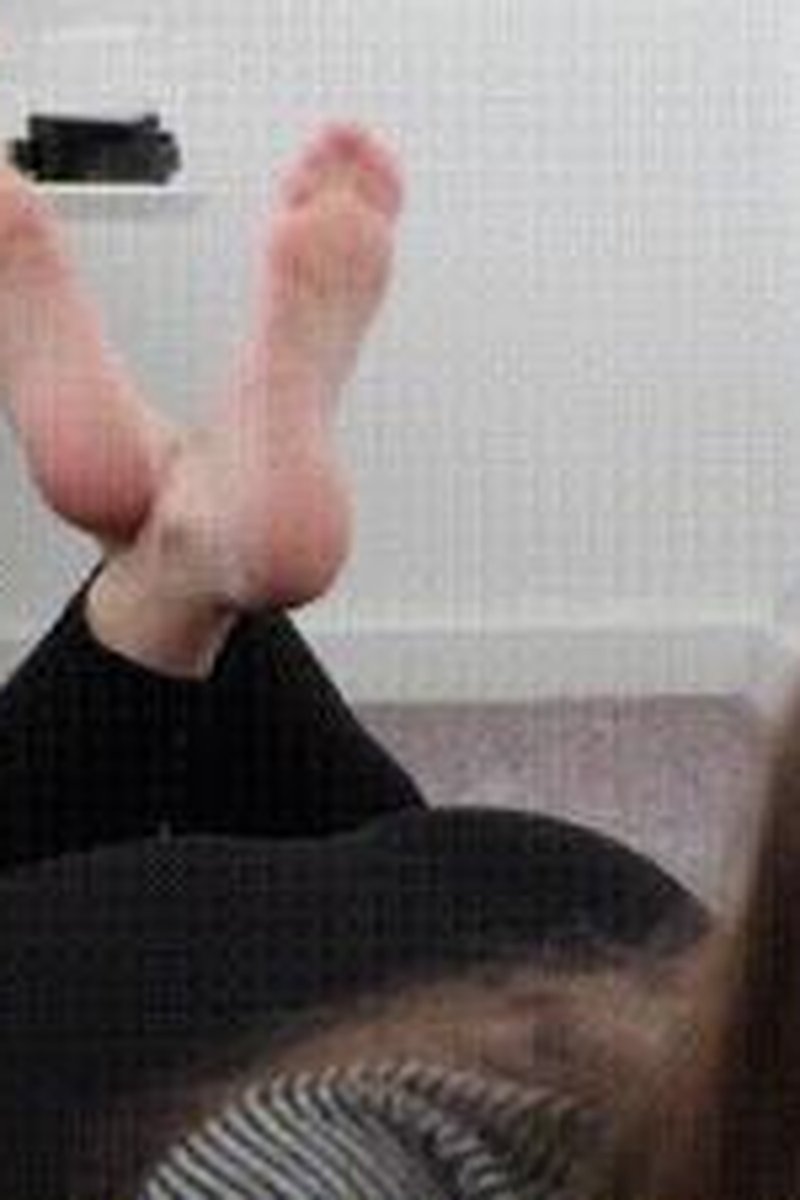 The Pose - Screenshot 1 of 4 - Foot Fetish