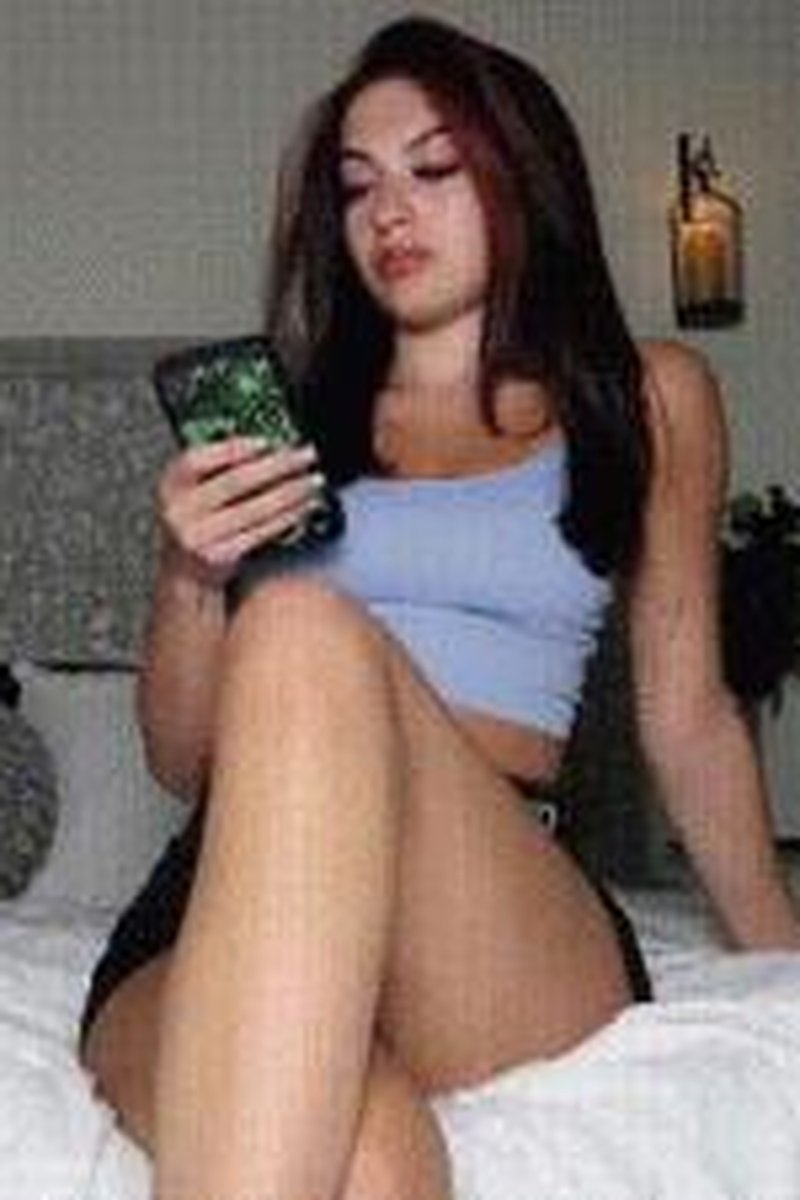 Ignored - Screenshot 1 of 4 - Bitch