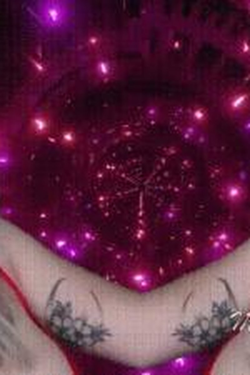 Corrupt - Screenshot 1 of 4 - Blonde Hair (Female)