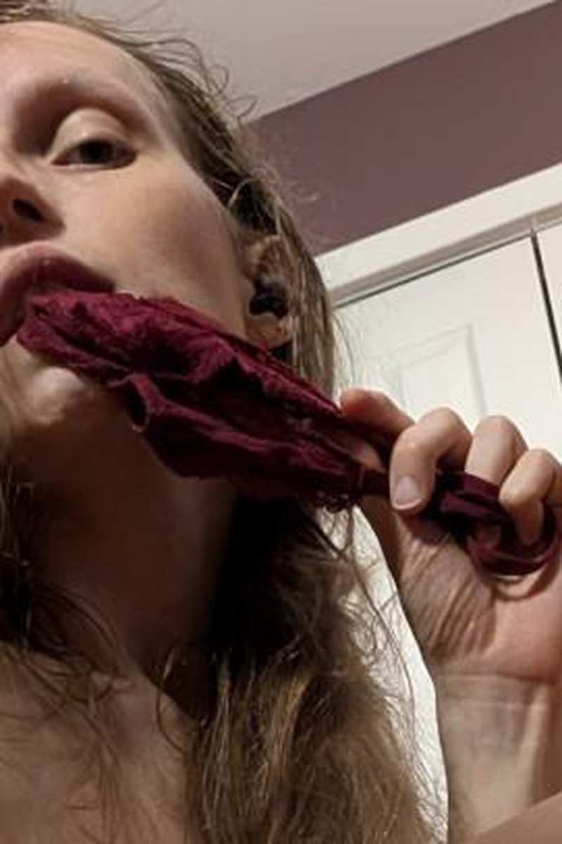 Quickie Cooldown Strip - Screenshot 1 of 4 - Clit Rubbing