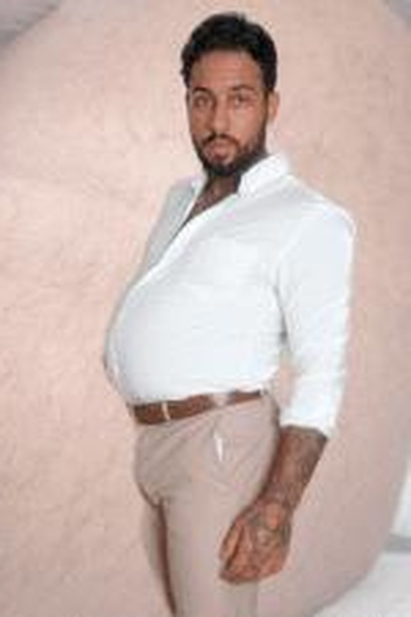 Alien Breeding Program: Male Targeted For Reproduction Lalo Cortez - Screenshot 1 of 4 - Body Inflation