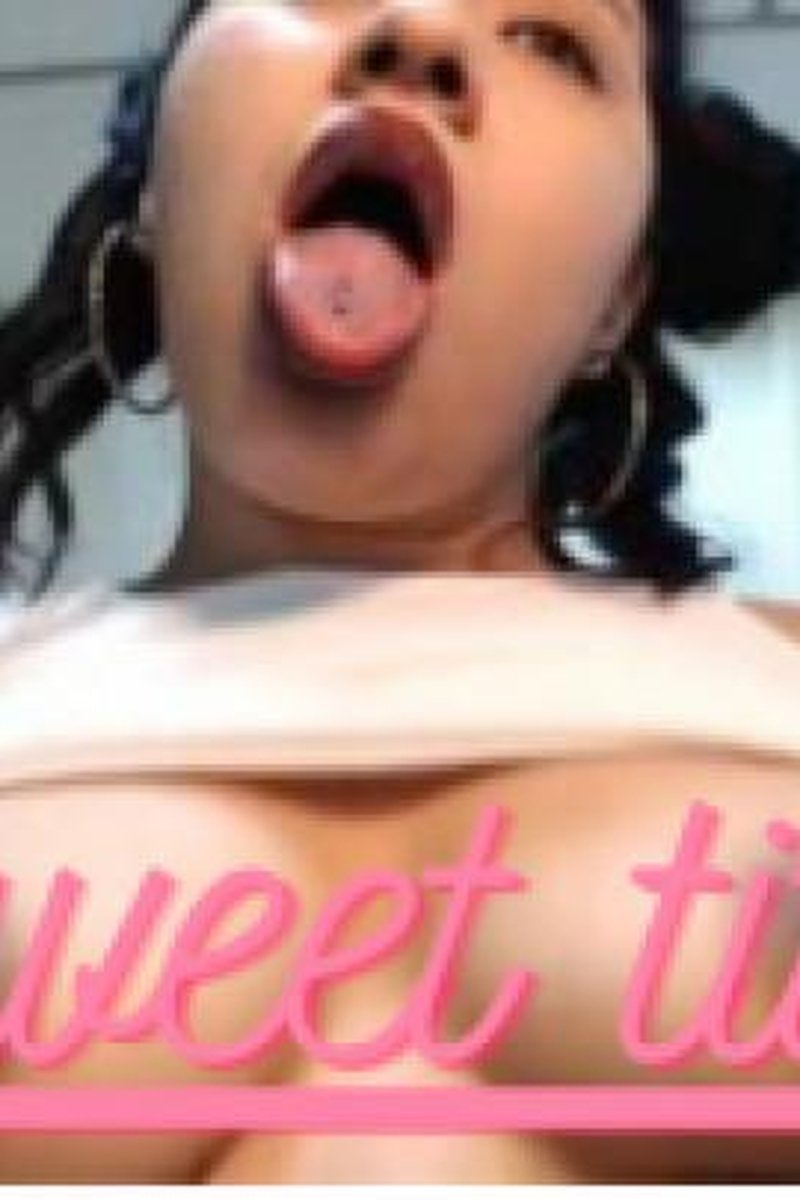 Bouncing Boobs - Screenshot 1 of 4 - Big Tits