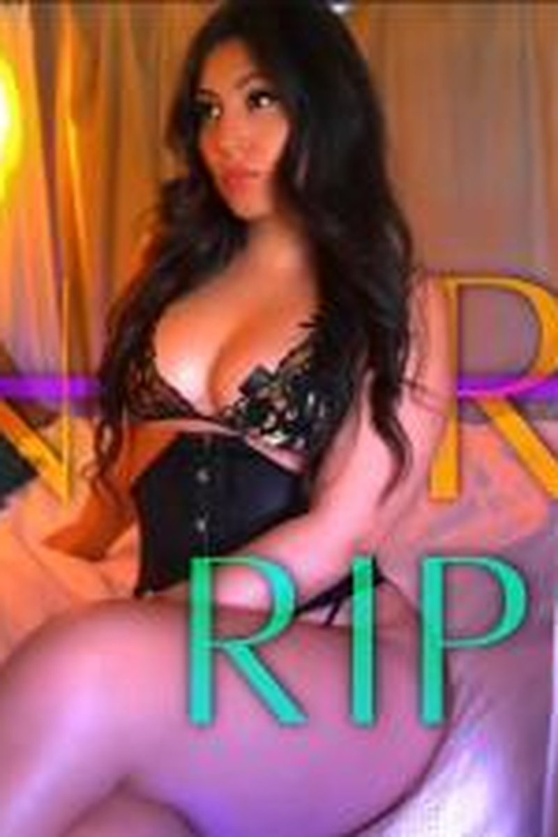 Ignored Ripoff - Screenshot 1 of 4 - Corset