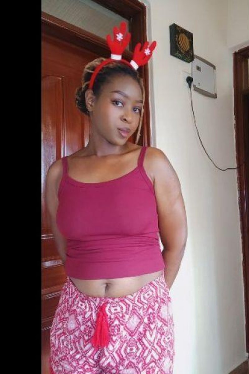 Indoors - Screenshot 1 of 4 - Babes