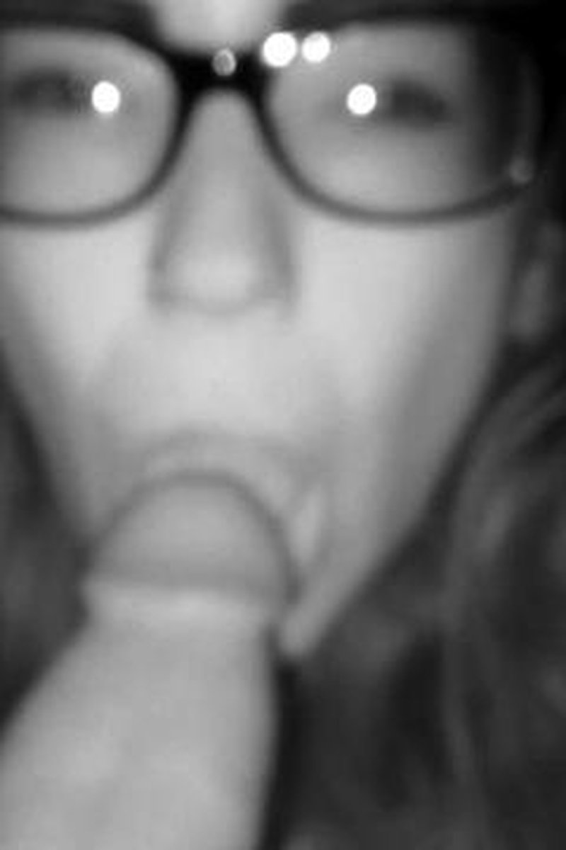 Night Vision BJ - Screenshot 1 of 4 - Blowjob
