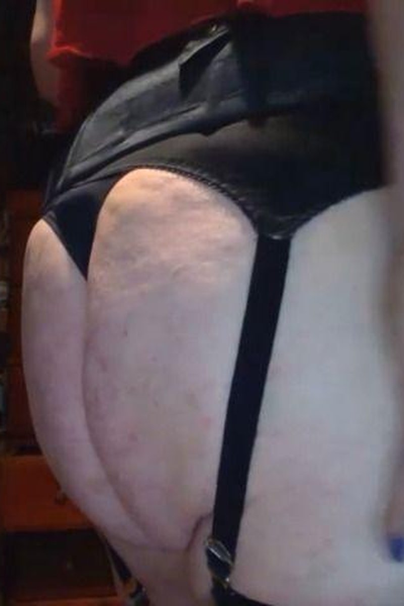 Getting Ready - Screenshot 1 of 4 - Lingerie