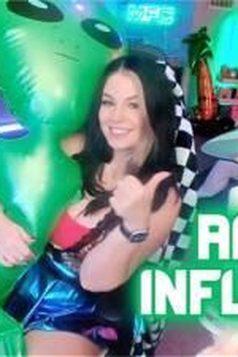 Alien Inflation - Screenshot 1 of 4 - Balloon Fetish